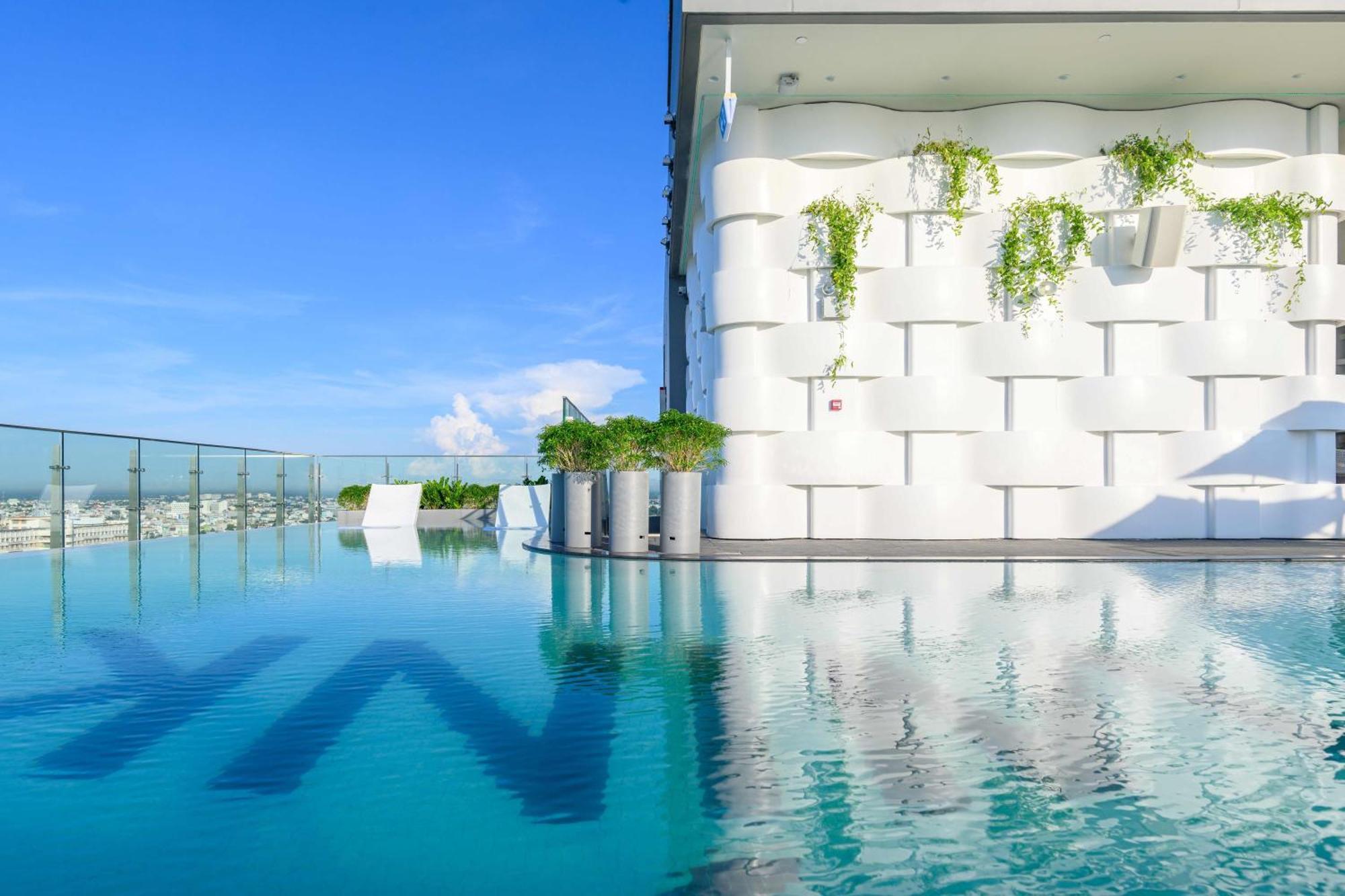 Wink Hotel Tuy Hoa Beach - 24Hrs Stay & Rooftop Pool Bar Ngoại thất bức ảnh